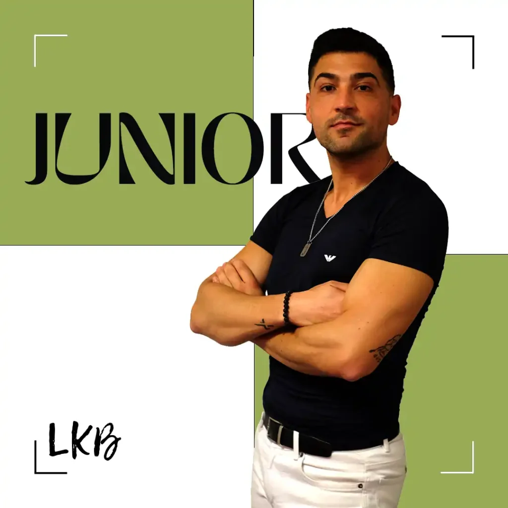 JUNIOR