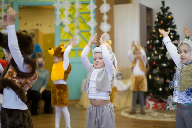 baile navideno ninos escuela lokobaile