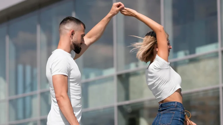 baile de san valentin en pareja